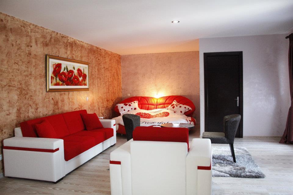 Johnny Hotel Kamenice Exterior foto